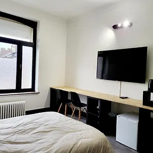 Private Industrial In Center Of Alloggio in famiglia Charleroi