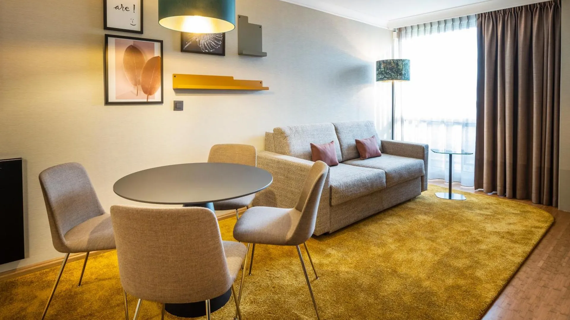 Holiday Inn Hotel Brussels Airport By Ihg Diegem